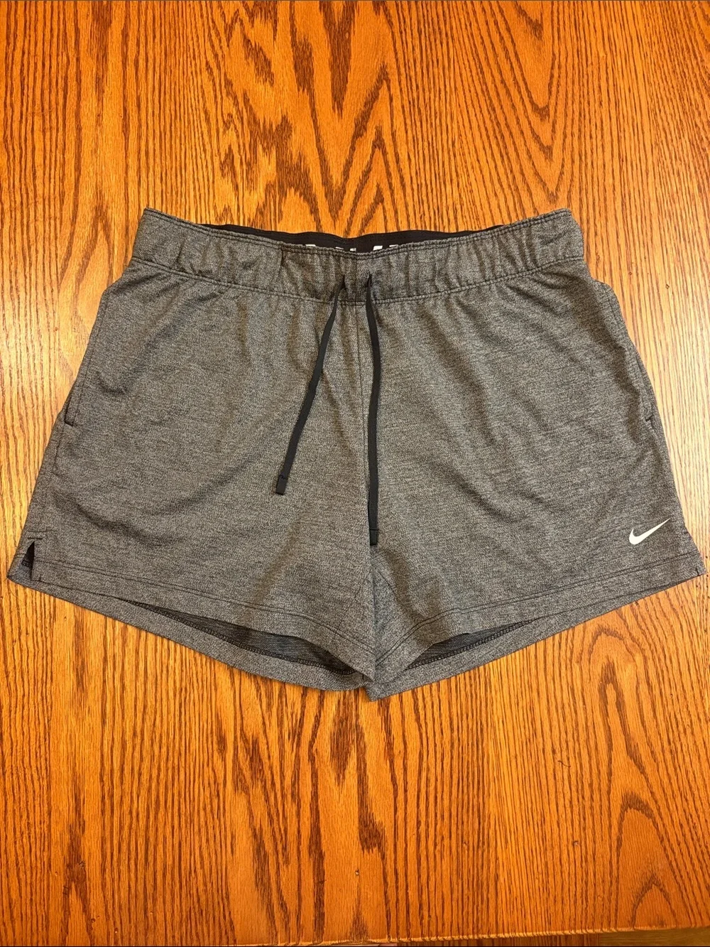 Nike Dri-Fit Women’s Black Training Shorts Size Medium - Picture 1 of 7